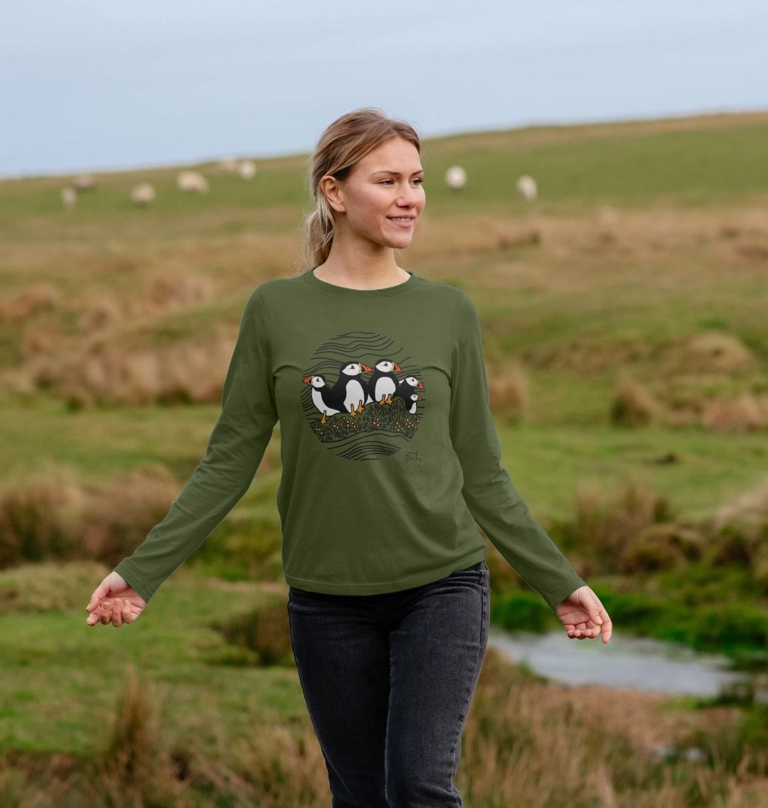 Puffins Circus Women's Long Sleeved T-Shirt